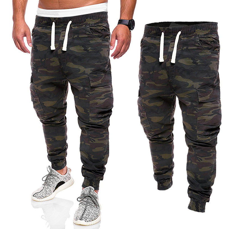 Herren taillierte Cargo-Joggerhose mit elastischem Komfortbund, seitlichen Klappentaschen und schmal zulaufenden Bündchen Nord Taschen