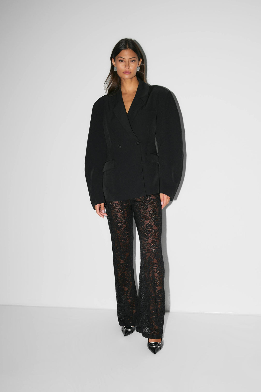 Elegante Damenhose mit Spitze und Weitem Bein