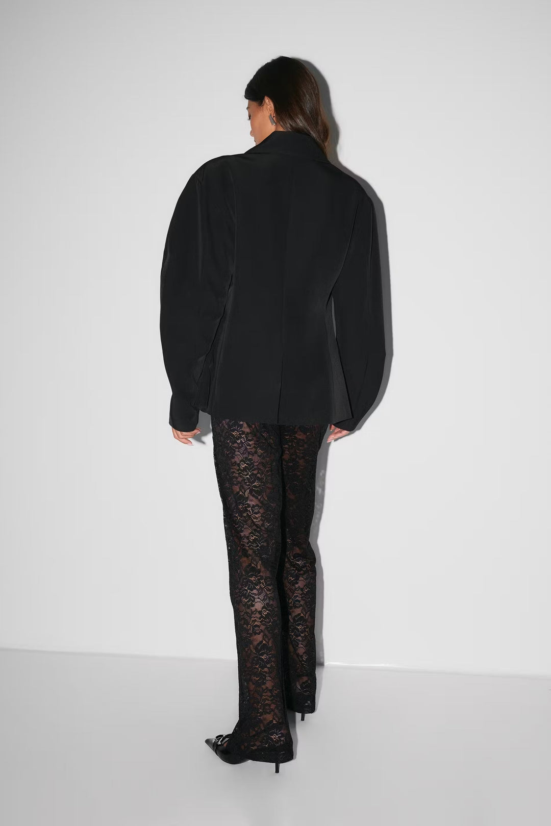 Elegante Damenhose mit Spitze und Weitem Bein