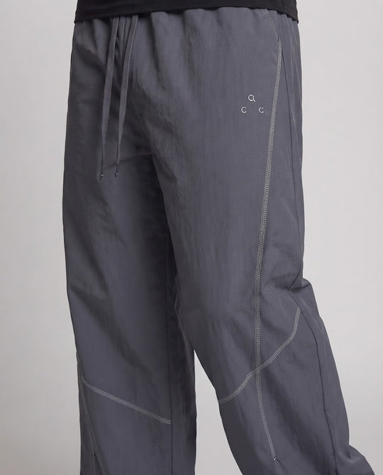 Unisex Weite Technical-Palazzohose mit Kordelbund, Kontrastnähten und Utility-Details Nord Taschen