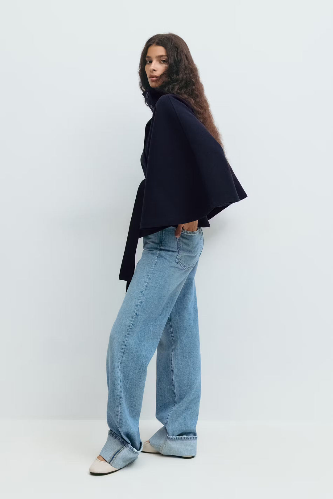 Elegante Damenjacke mit Gürtel
