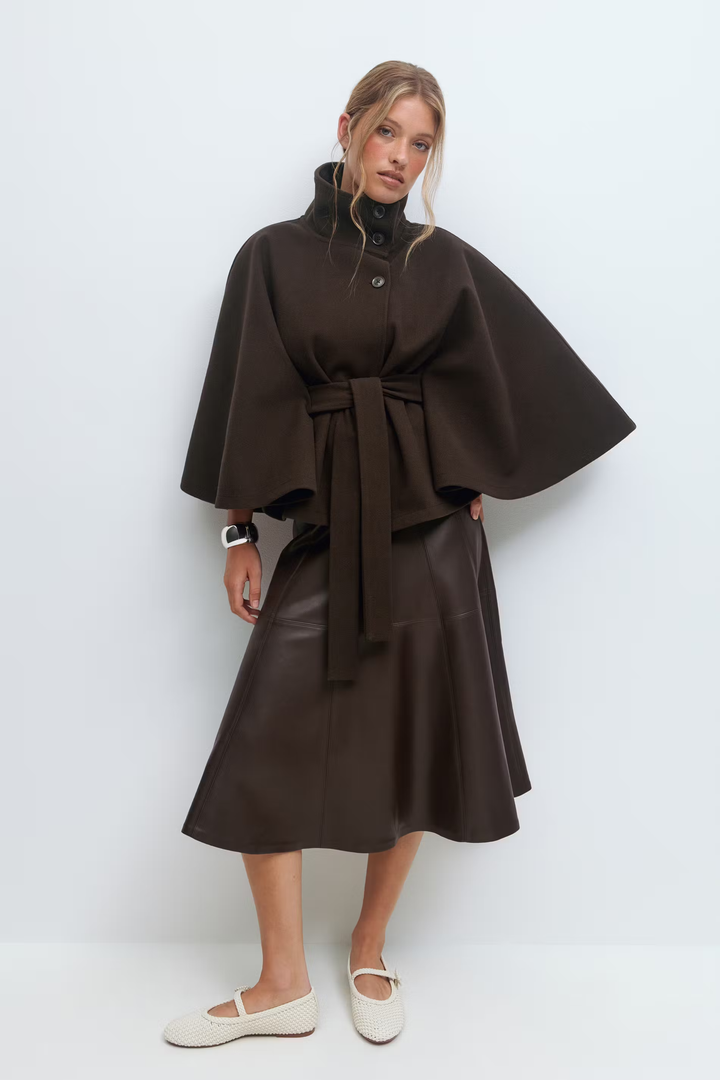 Elegante Damenjacke mit Gürtel