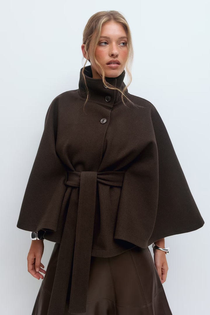 Elegante Damenjacke mit Gürtel