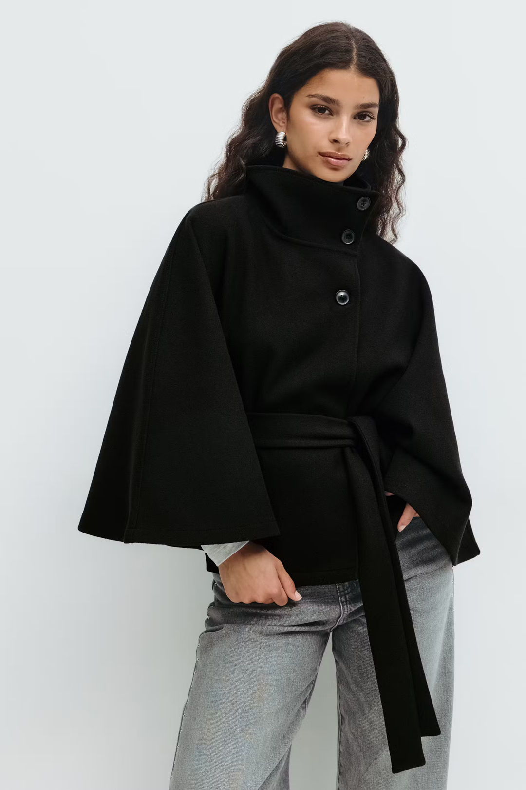 Elegante Damenjacke mit Gürtel