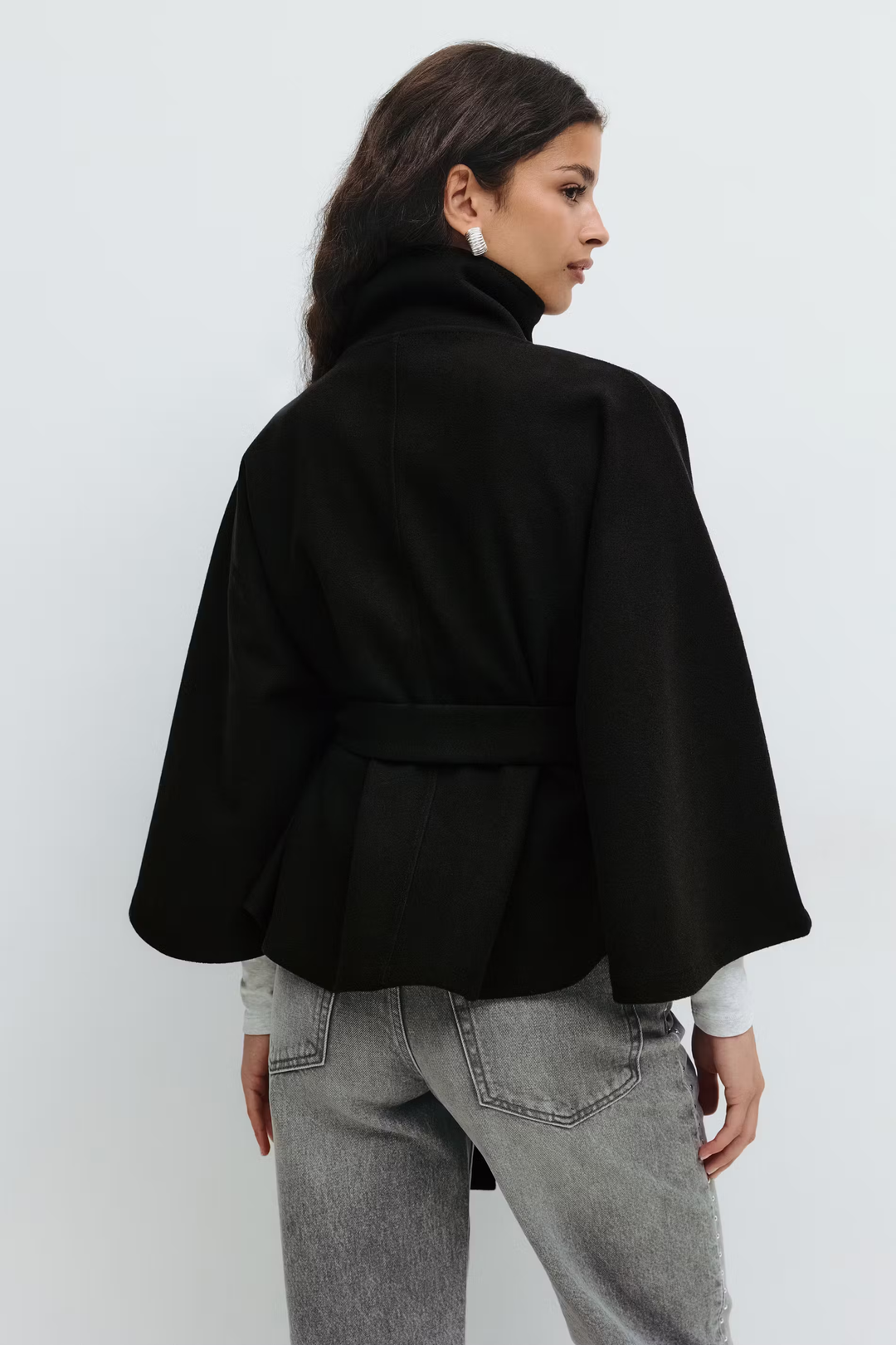 Elegante Damenjacke mit Gürtel