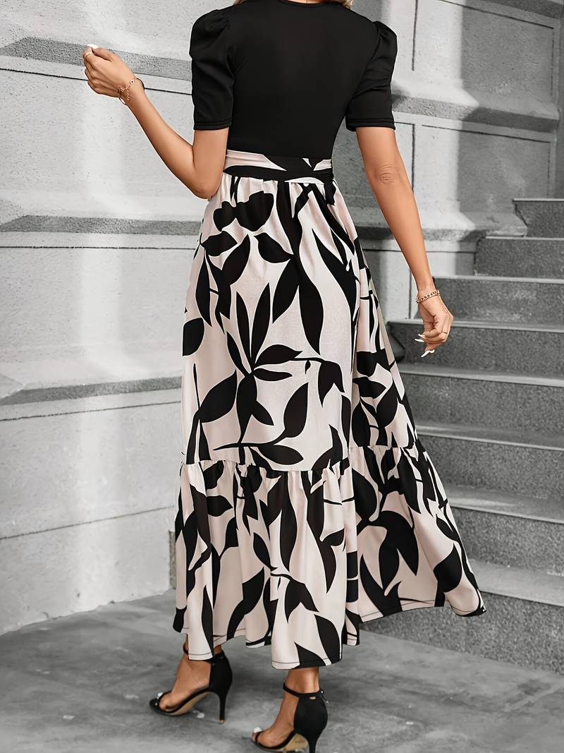 Kleid mit Floralem Druck und Rundhalsausschnitt