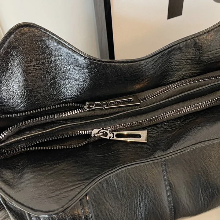 Stilvolle Lederhandtasche Mit Reißverschluss