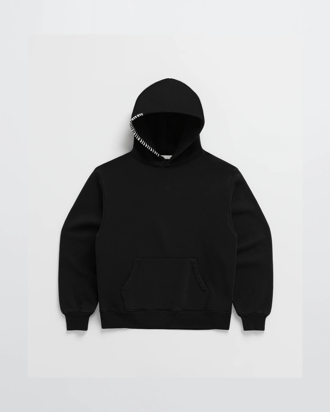 Minimalistischer Pullover-Hoodie