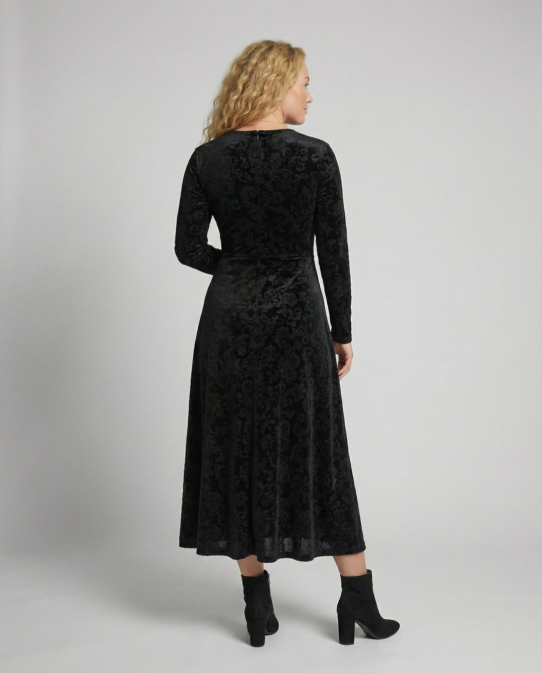 Figurschmeichelndes Ausgestelltes Kleid