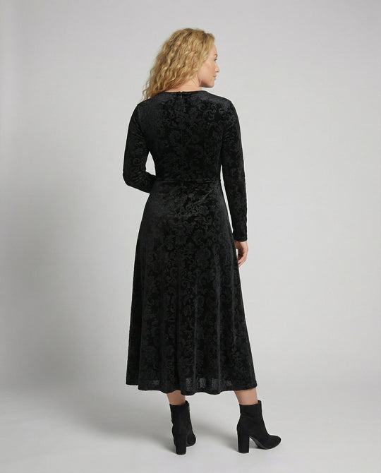 Figurschmeichelndes Ausgestelltes Kleid
