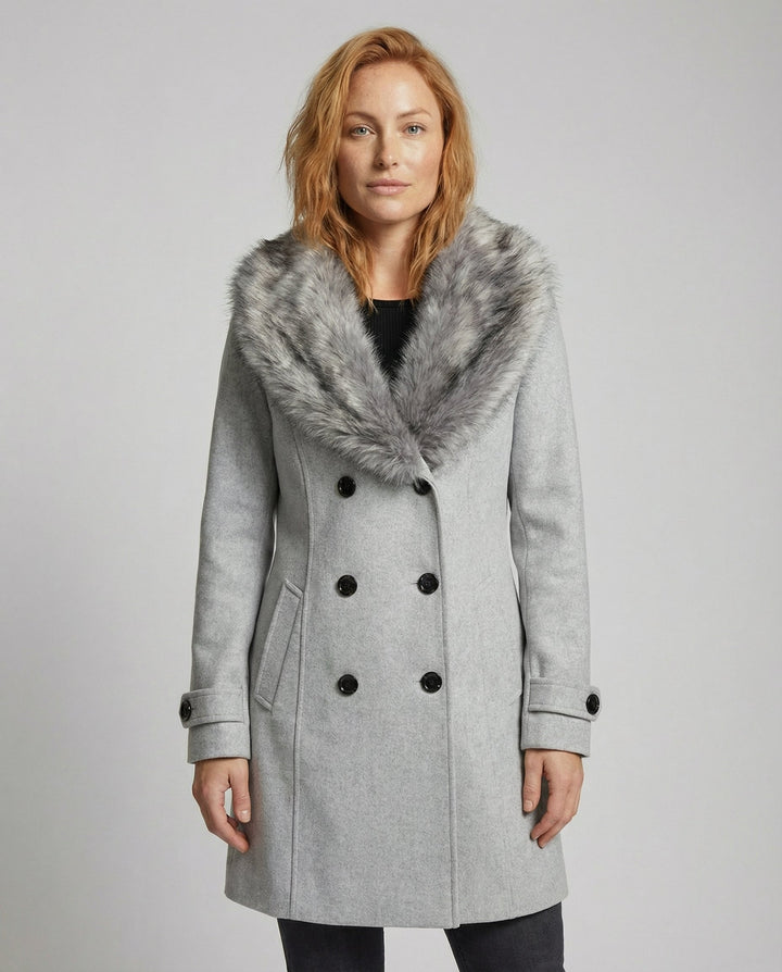 Luxuriöser Eleganter Pelzmantel Damen