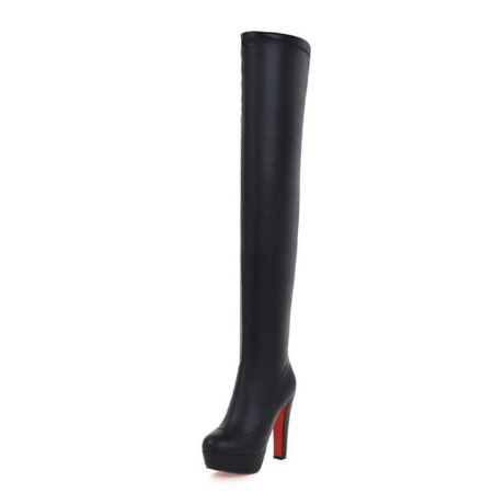 Kniehohe Stiefel mit wild hohen Absätzen