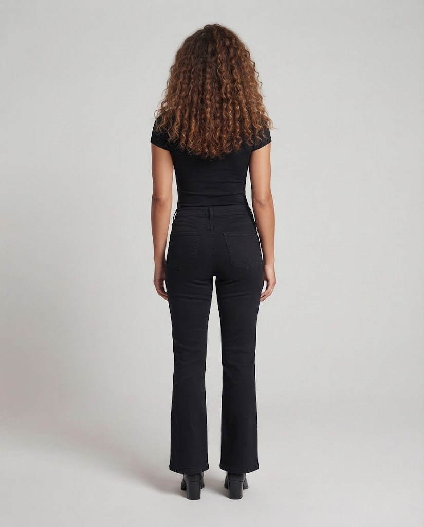 Damen Weite Flared-Hose mit seitlichem Schlitz und dekorativer Knopfleiste Nord Taschen