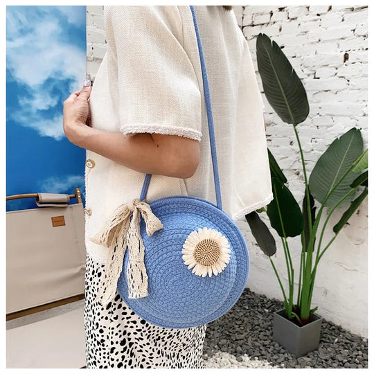 Nord Taschen | Tasche für Damen - Handgefertigte Umhängetasche aus Strohdraht mit verspieltem Blumen-Design