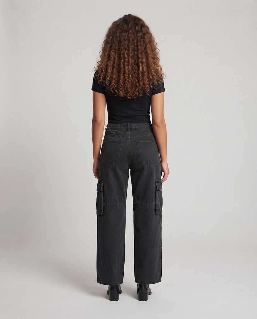 Damen High-Waist Baggy-Cargo-Jeans mit Utility-Taschen und Ziernähten Nord Taschen