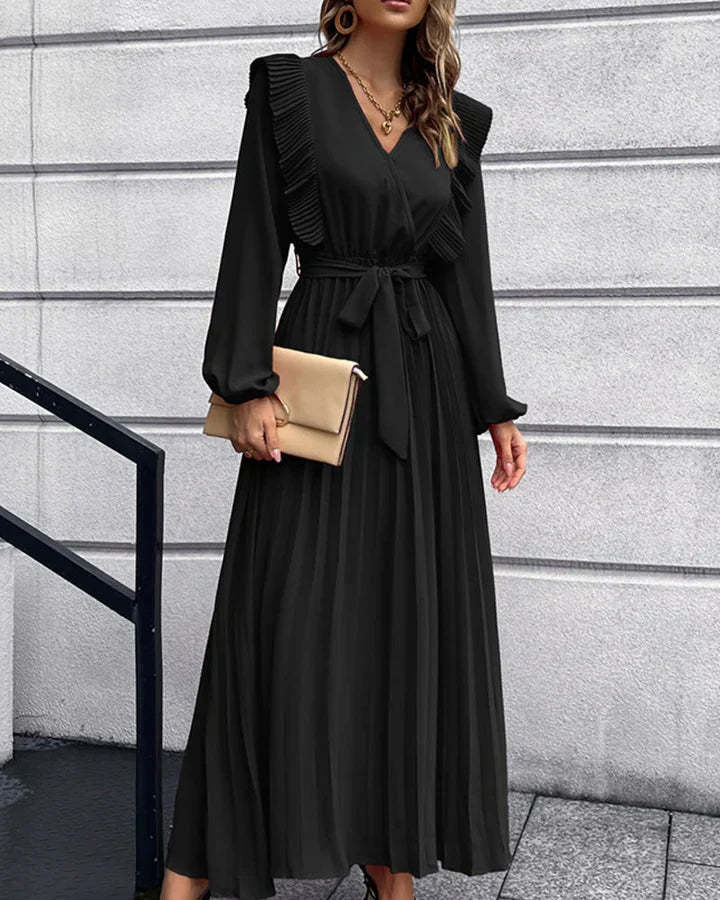 Elegantes Langes Kleid mit Plissiertem V-Ausschnitt