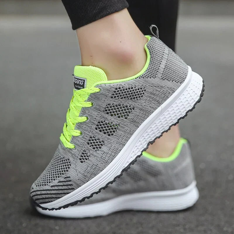 Leichte Turnschuhe aus Mesh