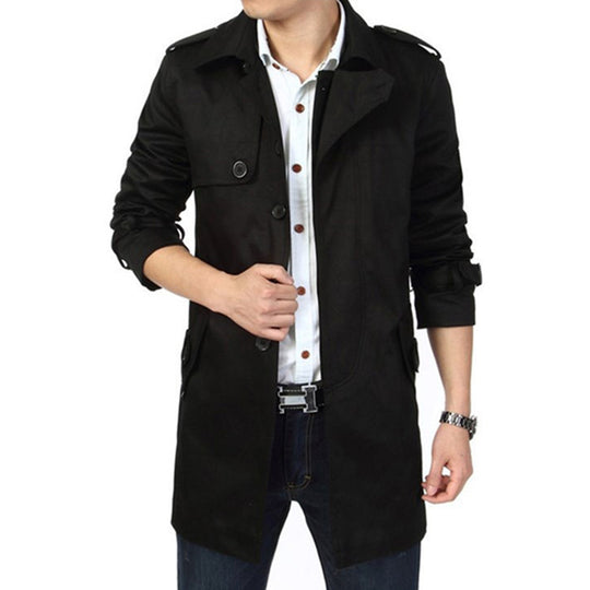 Herren Trenchcoat im klassischen Schnitt mit Schulterklappen Taillenriegel und verstellbaren Manschetten Nord Taschen