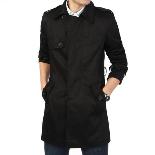 Herren Trenchcoat im klassischen Schnitt mit Schulterklappen Taillenriegel und verstellbaren Manschetten Nord Taschen