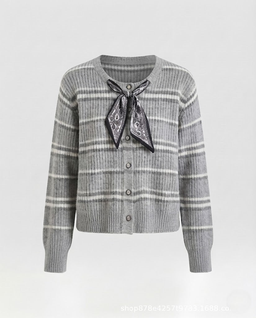 Damen Kurzcardigan aus Feinstrick mit feinem Rippmuster und Paisley-Schleife Nord Taschen