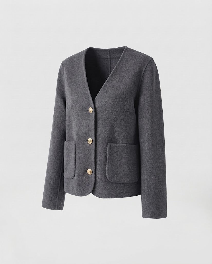 Damen Kurzblazer aus Wollmix mit rundem Ausschnitt, kastiger Silhouette und goldenen Zierknöpfen Nord Taschen