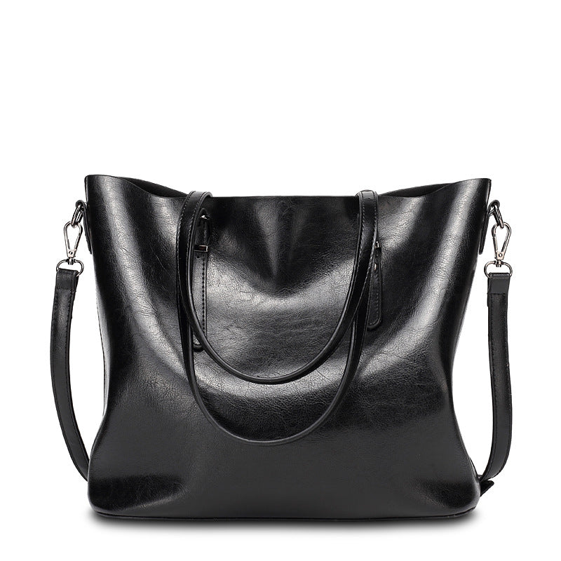 Damen Hobo-Tasche mit elegantem, geschwungenem Design und praktischem Innenleben Nord Taschen