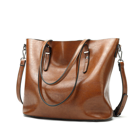 Damen Hobo-Tasche mit elegantem, geschwungenem Design und praktischem Innenleben Nord Taschen