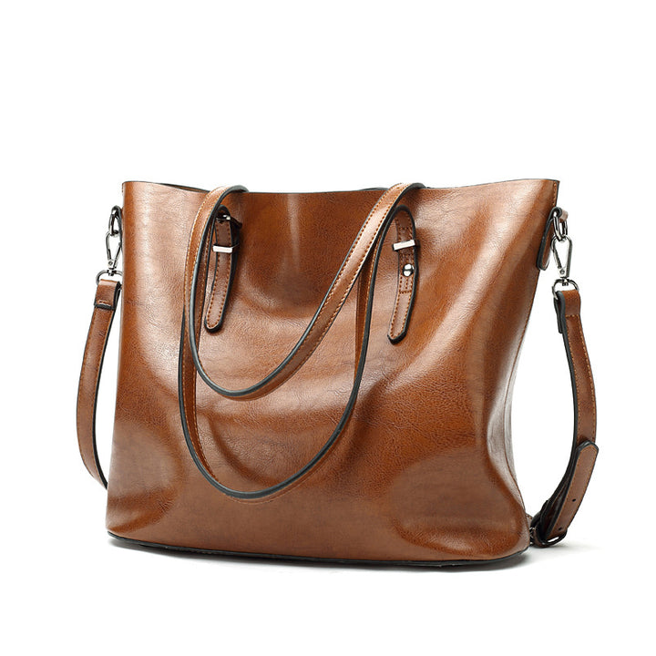 Damen Hobo-Tasche mit elegantem, geschwungenem Design und praktischem Innenleben Nord Taschen