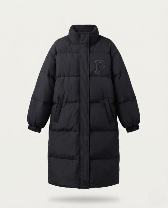 Damen längerer boxy Thermo-Puffer mit hohem Stehkragen, College-Patch und geräuschreduzierender Außenschale
