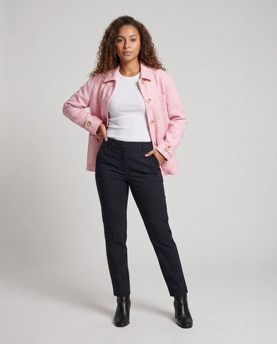 Damen Boxy-Übergangsjacke mit Hahnentritt‑Muster, aufgesetzten Taschen und Holzknöpfen Nord Taschen