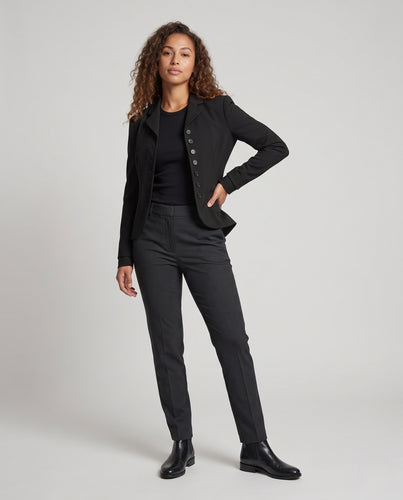 Damen Taillierter Kurzblazer mit asymmetrischem Schwalbenschwanzsaum und Reverskragen Nord Taschen