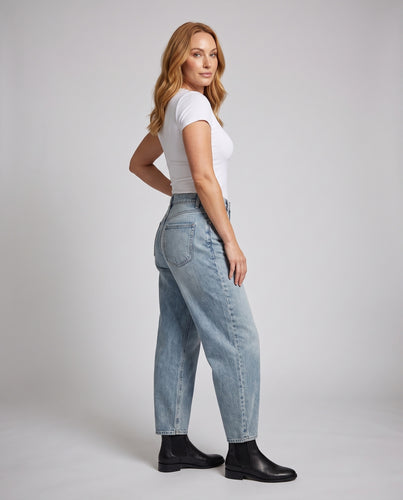 Damen Hochtaillierte Denim-Hose mit weitem Oberschenkel und schmal zulaufendem Knöchel Nord Taschen