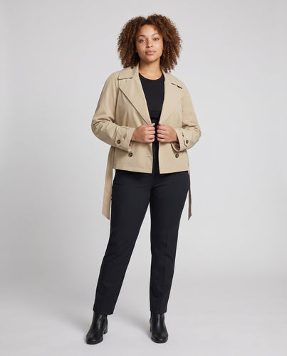 Damen Kurz‑Trenchcoat Cropped mit doppelreihiger Knopfleiste, Bindegürtel und Krempelärmeln Nord Taschen