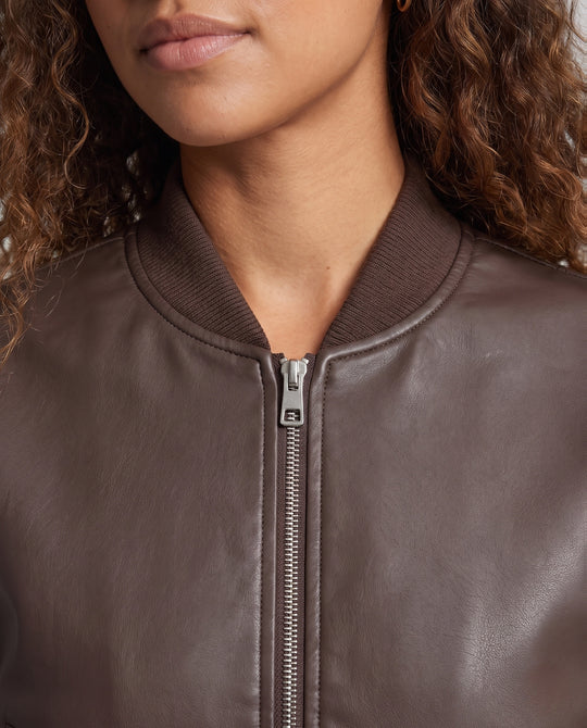 Product 11003943747930 - close_up_detail