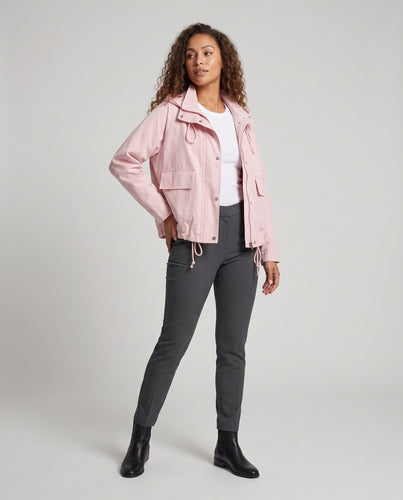 Damen Leichte Kapuzenjacke im Oversize‑Schnitt mit Tunnelzug und aufgesetzten Pattentaschen Nord Taschen