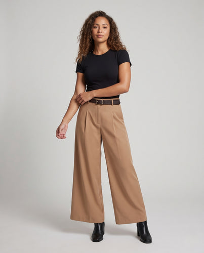 Damen Weite High-Waist-Hose mit Zierfalten, Gürtelschlaufen und Seitentaschen Nord Taschen