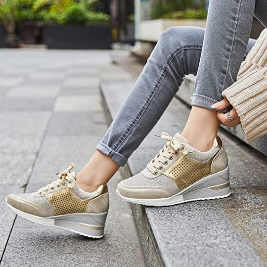 Orthopädische Sneakers mit hohen Absatz und Keilabsatz - Arvani