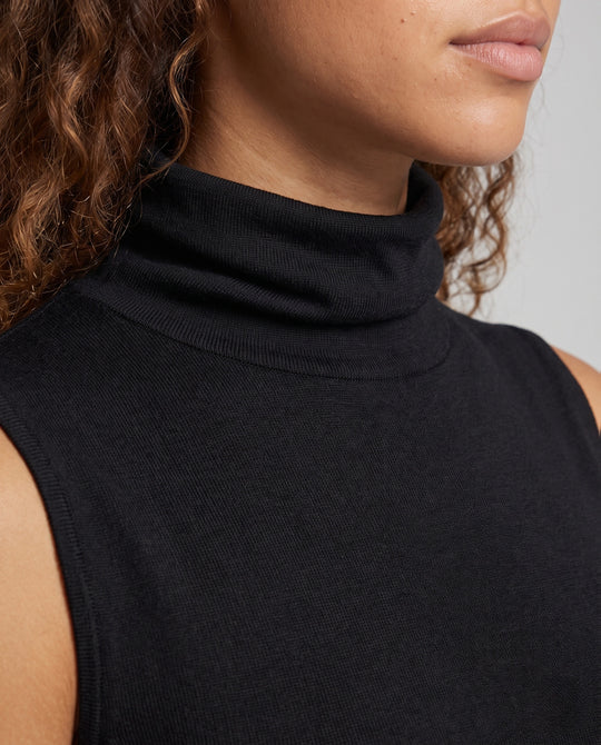 Product 11006405738842 - close_up_detail
