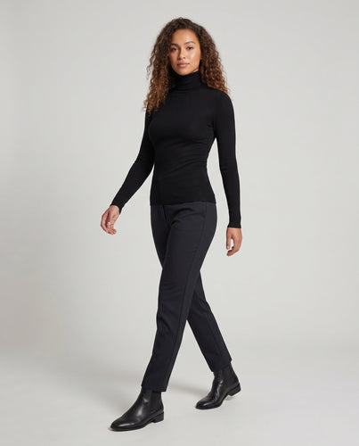 Damen Feiner Rollkragenpullover Slim Fit mit Daumenloch Nord Taschen