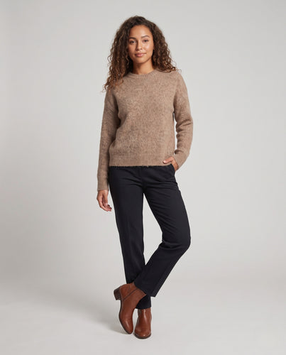 Damen Flauschiger Oversize-Pullover aus Mohair-Blend mit Rundhalsausschnitt Nord Taschen