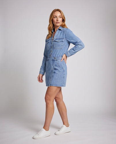 Damen Tailliertes Denim‑Kleid mit Hemdblusenkragen, Druckknopffront und aufgesetzten Brusttaschen Nord Taschen