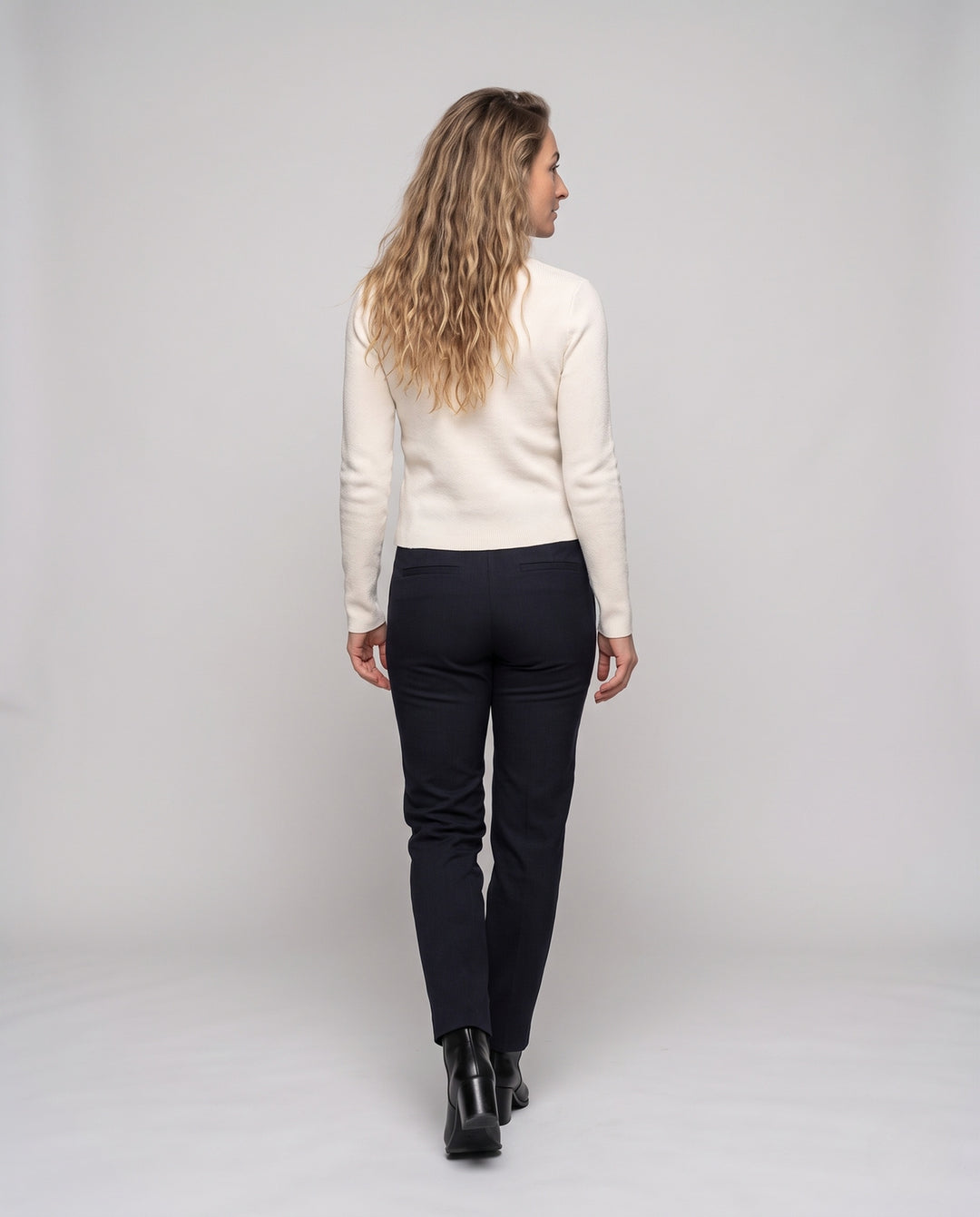 Product 11005625074010 - back_view