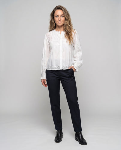 Damen Boho-Spitzenbluse mit Plissee, Knopfleiste und Ballonärmeln Nord Taschen
