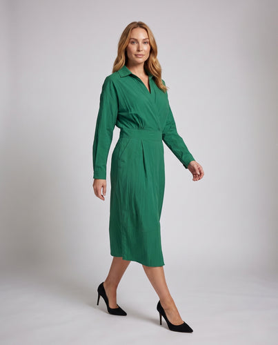 Damen Hemdblusenkleid mit tailliertem Bund, V-Ausschnitt und aufgesetzten Taschen Nord Taschen