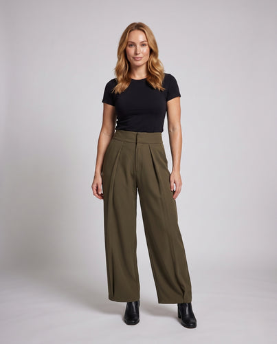 Damen Hochtaillierte Bundfaltenhose mit weitem Bein und dekorativer Vorderfalte Nord Taschen