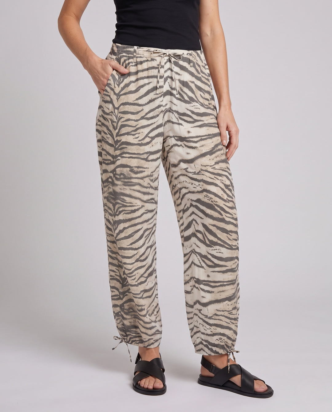 Product 11003168784730 - lower_body
