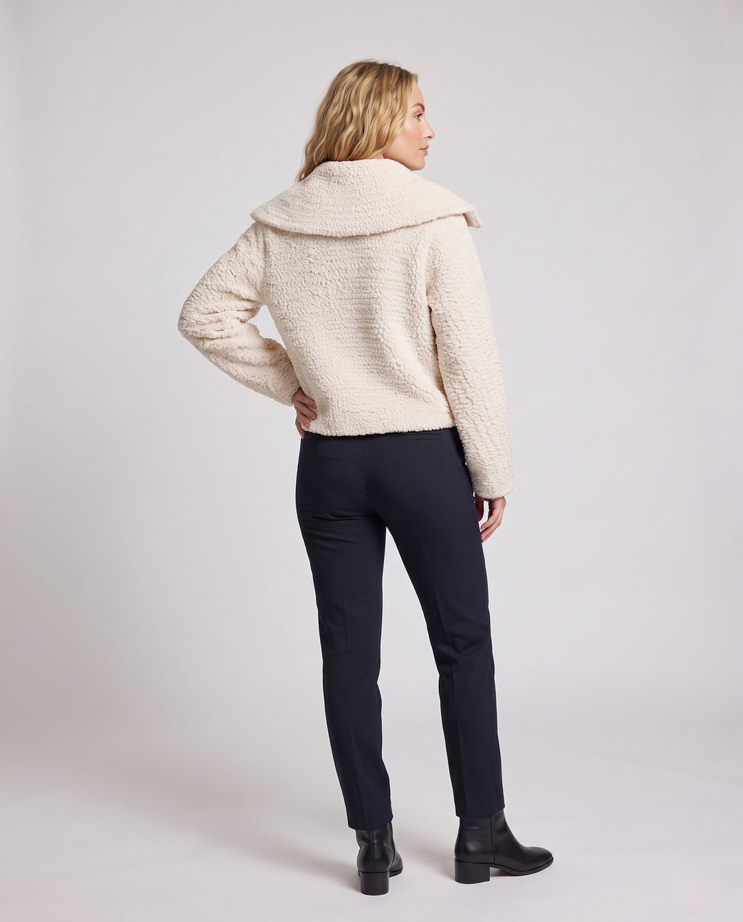 Product 11005638508890 - back_view