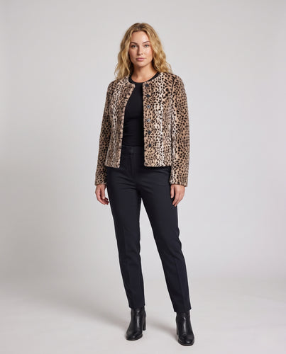 Damen Kurzjacke aus Kunstfell im Leoprint mit Rundhalsausschnitt und Knopfleiste Nord Taschen