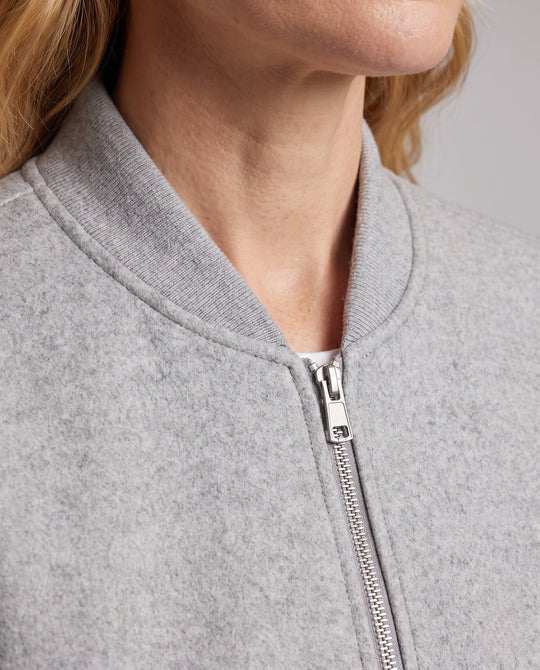Product 11005639426394 - close_up_detail