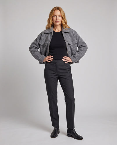 Damen Kurzjacke im Teddy‑Look mit Boxy‑Schnitt, Reißverschluss und Pattentaschen Nord Taschen